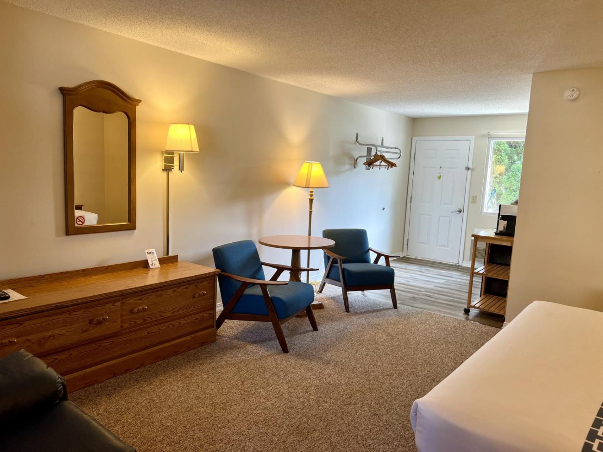 Four Seasons Inn Maggie Valley Exterior photo